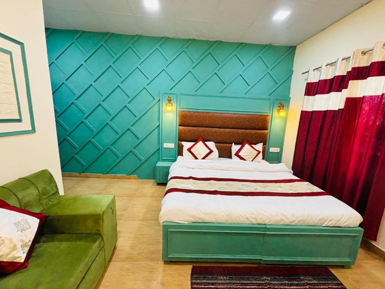 Hotel Amar Массури Экстерьер фото